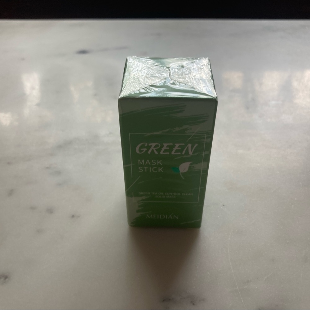 Full Size Green Mask Stick by Median